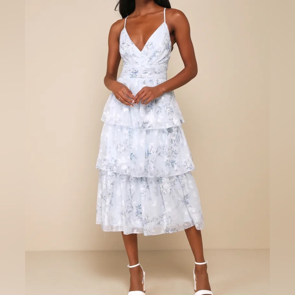 NWT Lulus Deeply Delightful Light Blue Floral Tiered Midi Dress Large